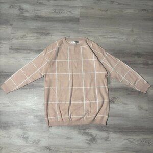 Tan and white checkered sweater. Only worn once for a photo